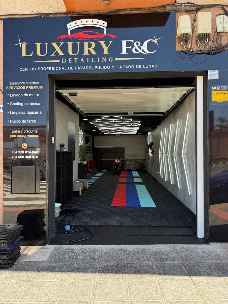 Fachada de Luxury F&C Detailing en Corralejo